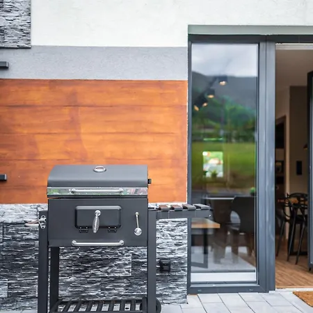 Nad Lipami 2 - Z Tarasem Blisko Stoku Apartamento