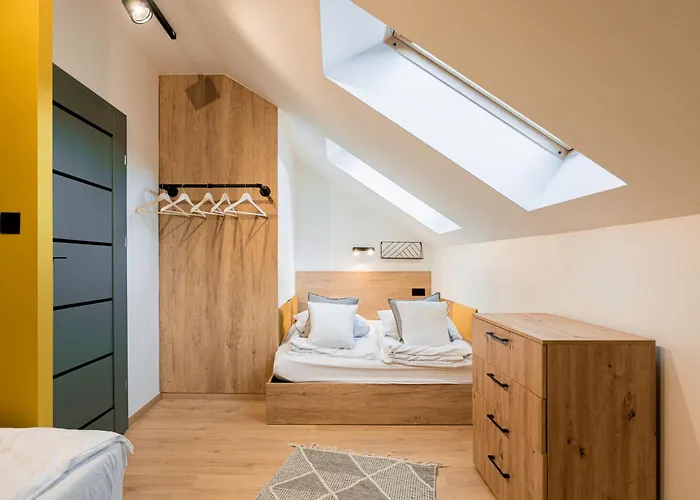 Nad Lipami 2 - Apartament Z Tarasem Blisko Stoku Szczyrk * שצ'צ'ירק